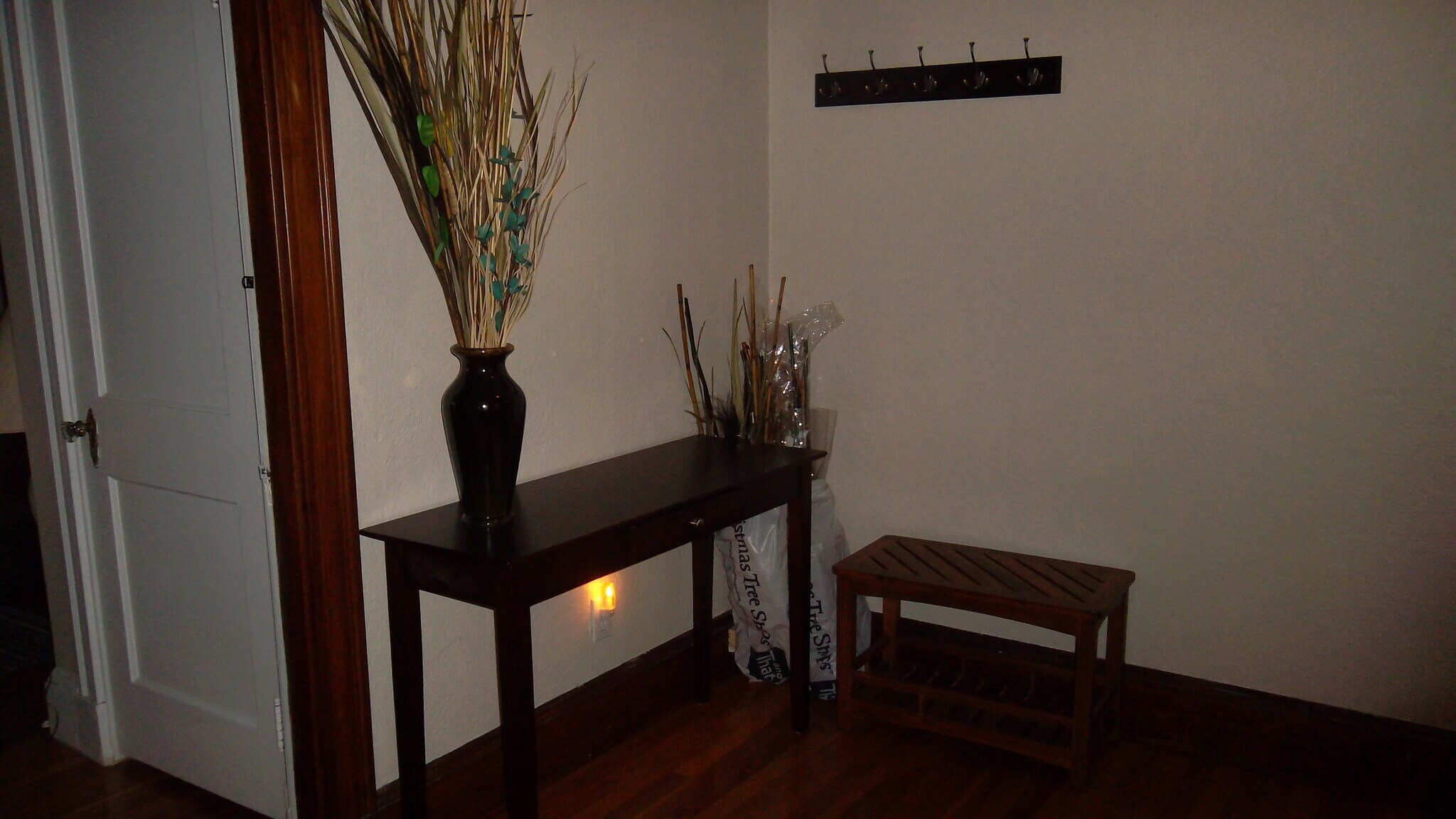 Foyer - 33 Greycliff Rd