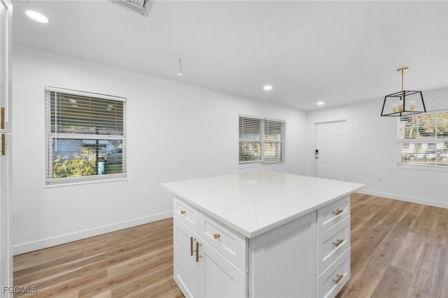 Building Photo - 236 Delray Ave