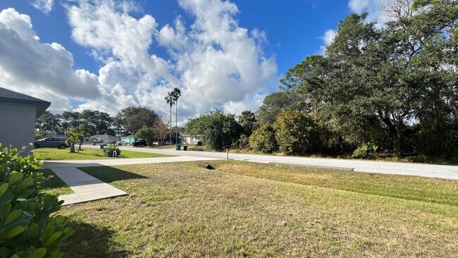 Building Photo - BEAUTIFUL 3 Bedroom, 2 Bathroom Home in Palm Bay!!