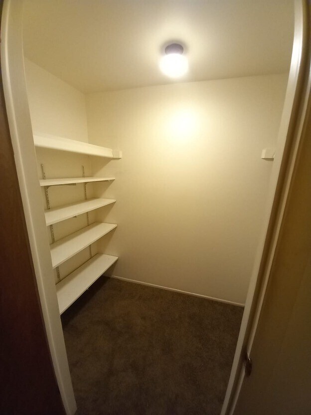 Building Photo - 4535 Cadieux Rd