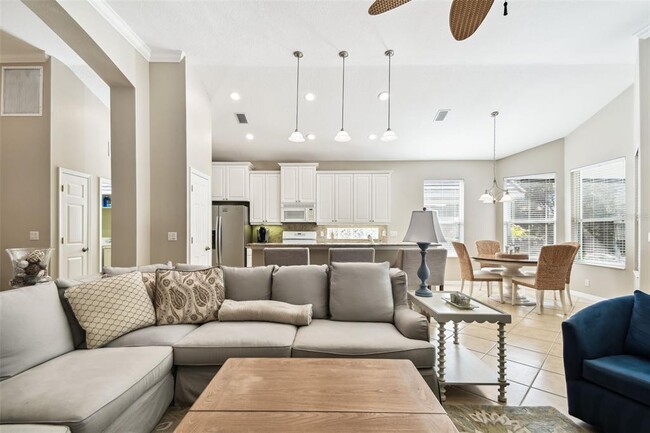 Building Photo - 7328 Lake Forest Gln