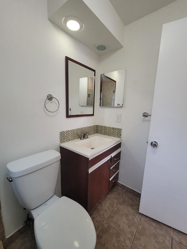 Building Photo - 4049 SW 68th Way