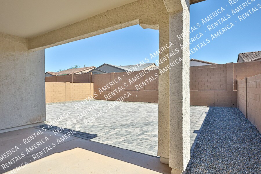 Building Photo - 1625 W la Mirada Dr