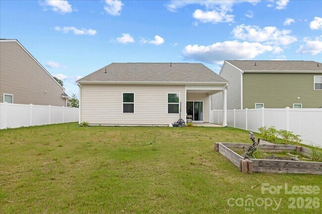 Building Photo - 144 Babbling Brk Dr