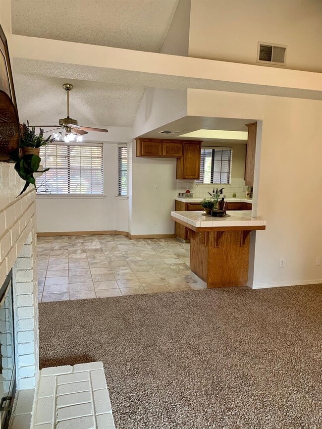 Building Photo - 1797 E Solar Ave