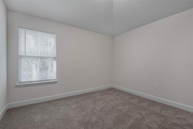 Building Photo - 14 Reston Pl