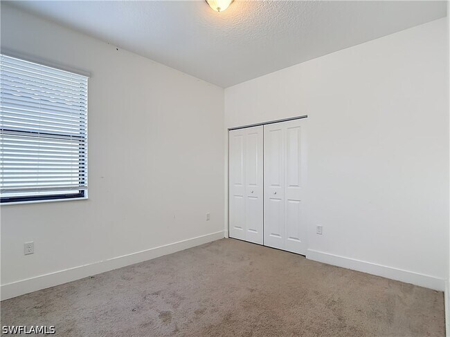 Building Photo - 5669 Cerva Ln