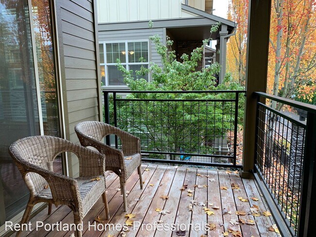 Building Photo - 3 br, 2.5 bath House - 642 NE Newstead Lane