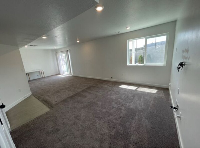 Building Photo - 4275 Bromwell Ct