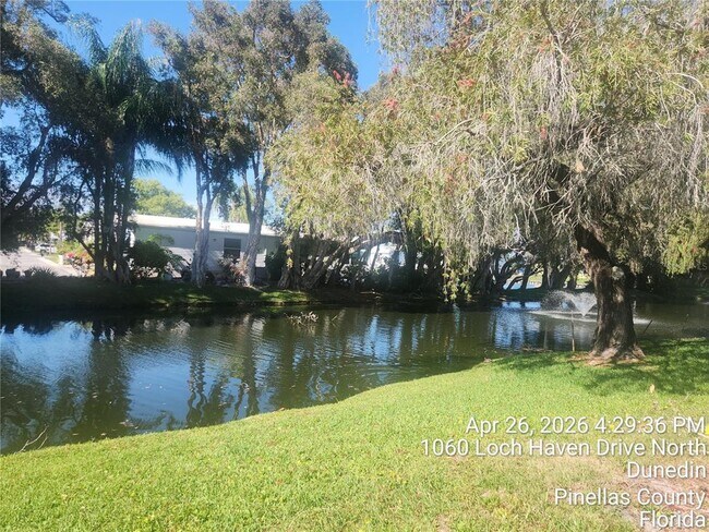 Building Photo - 1064 Loch Haven Dr N