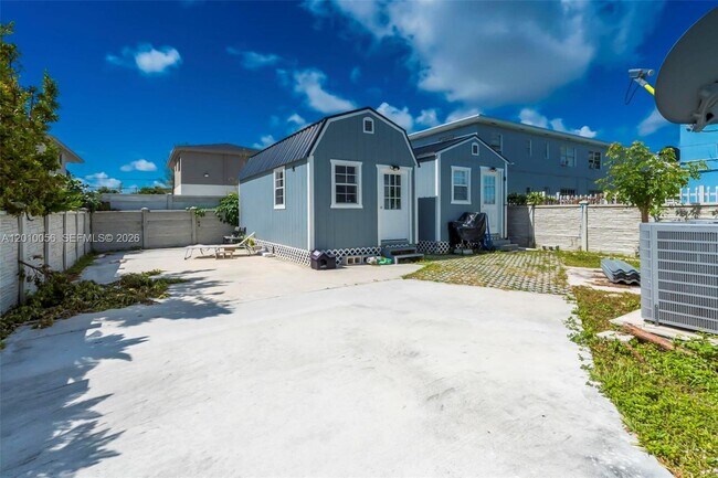 Building Photo - 1180 NW 67th St