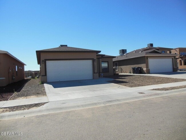 Building Photo - 14206 Bluesky Point Ct