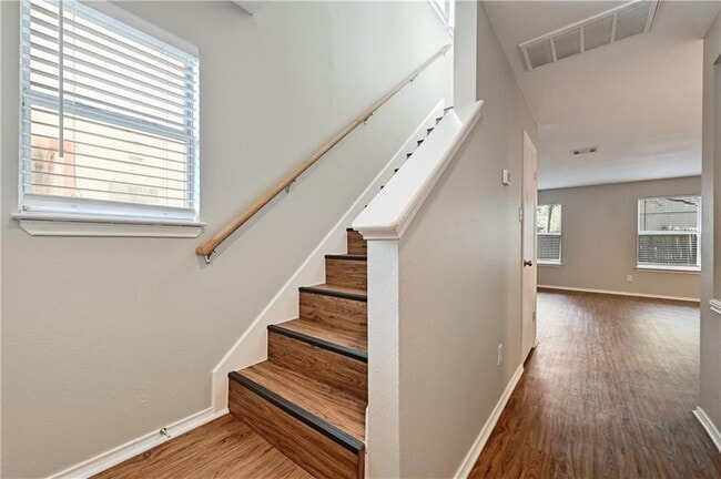 Building Photo - 9602 Nightjar Dr