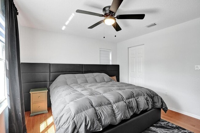 Building Photo - 16405 Diamond Head Dr