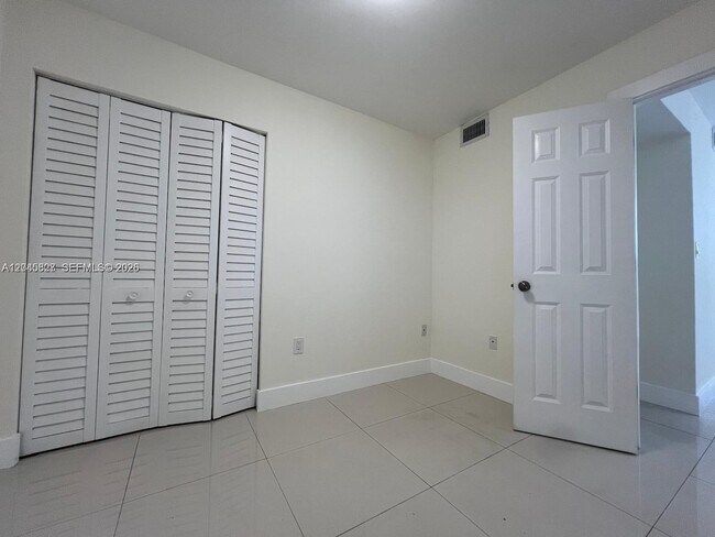 Building Photo - 8205 SW 152nd Ave