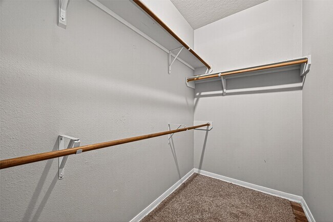 Building Photo - 15430 Elm Leaf Pl