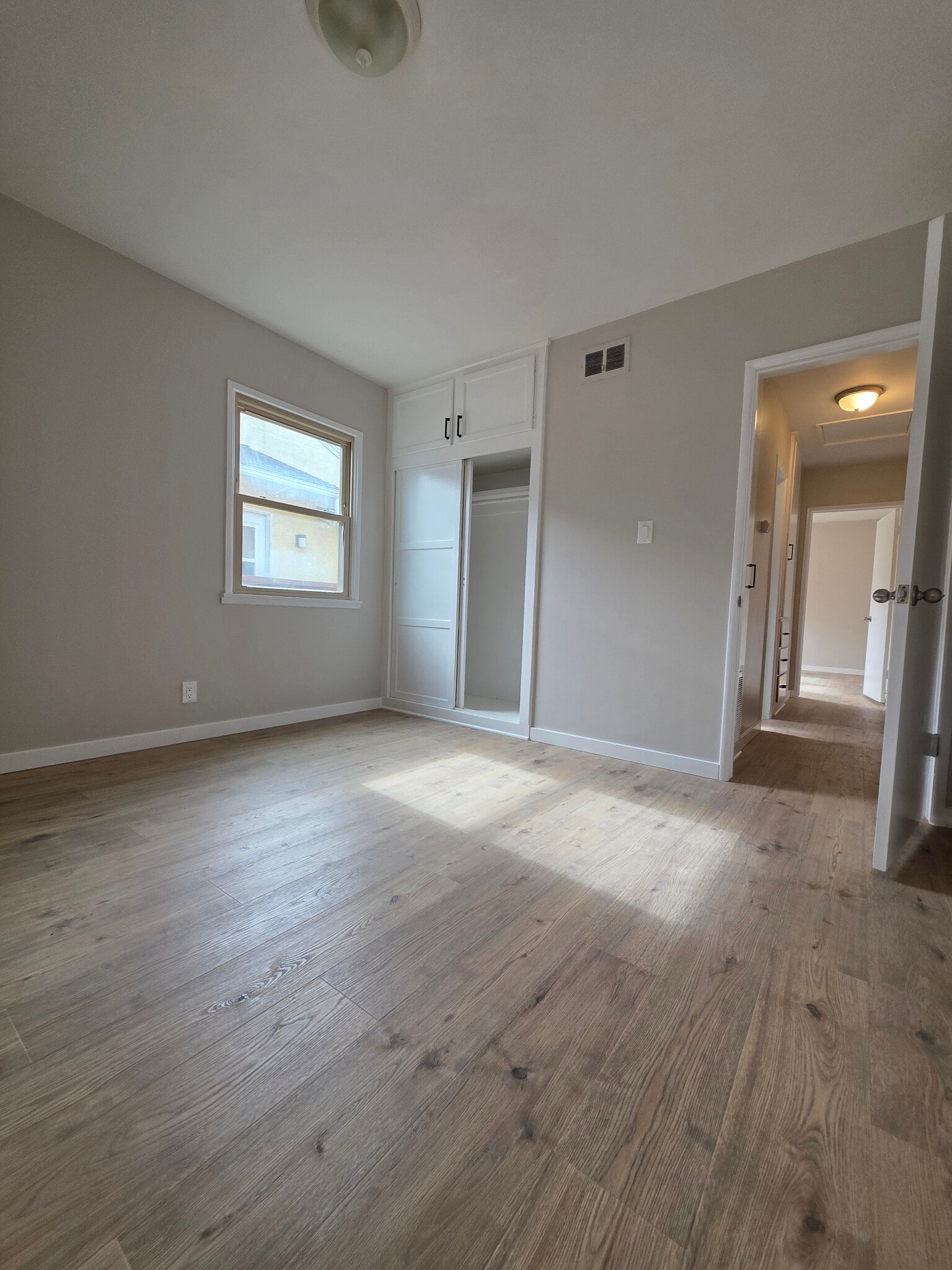 Building Photo - 3218 W 179th St