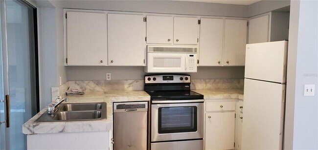 Building Photo - 4626 Hunter Ridge Dr
