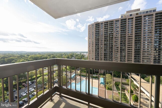 Building Photo - 5501 Seminary Rd