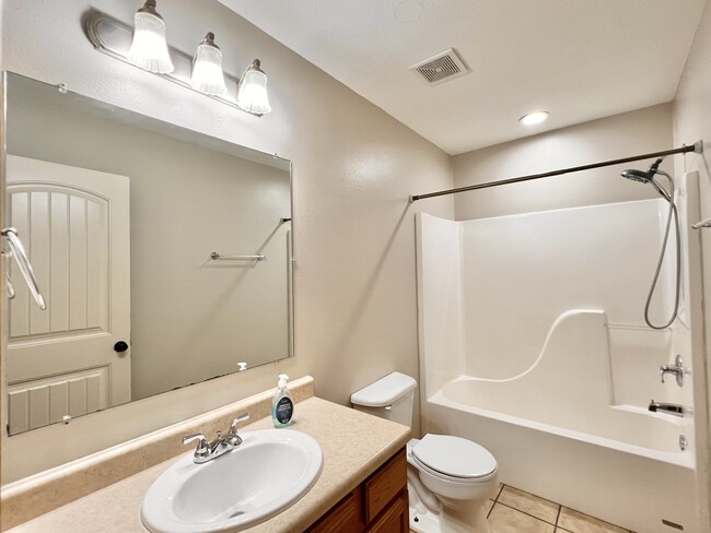 Building Photo - 359 Mt Branson Dr