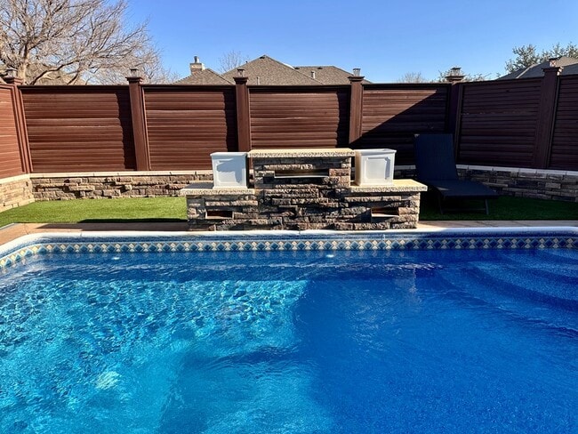 Building Photo - 5205 Greathouse Ave