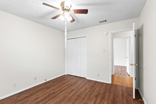 Building Photo - 9902 Brasher Dr