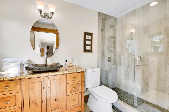 Building Photo - 29934 Paint Brush Dr