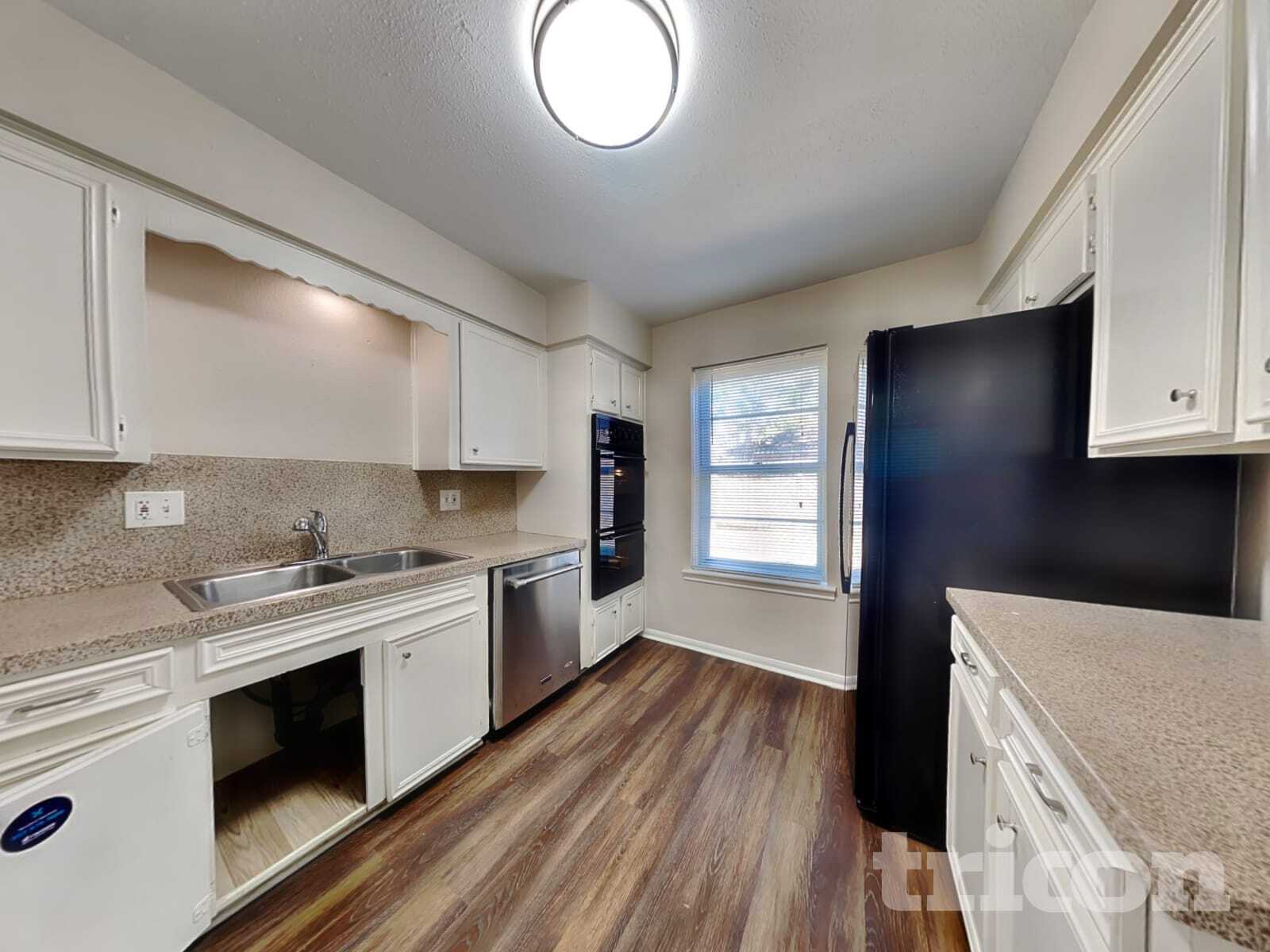 Building Photo - 10406 Kirkwren Dr