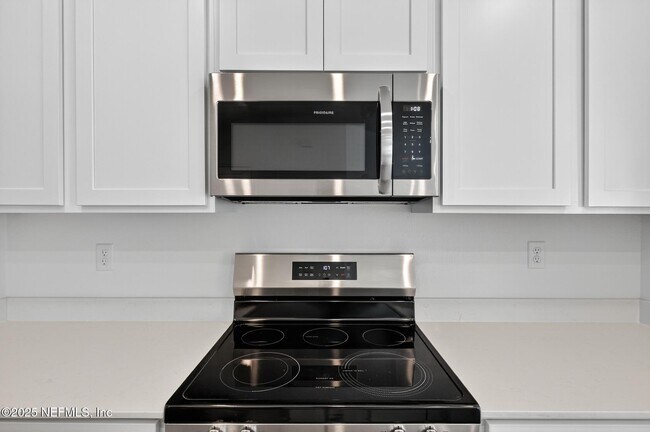 Building Photo - 7159 Pine River Ct