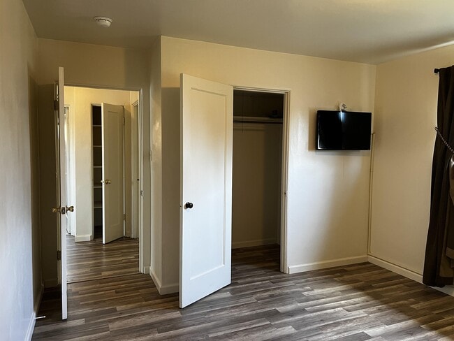 Building Photo - 1120 Austin Way