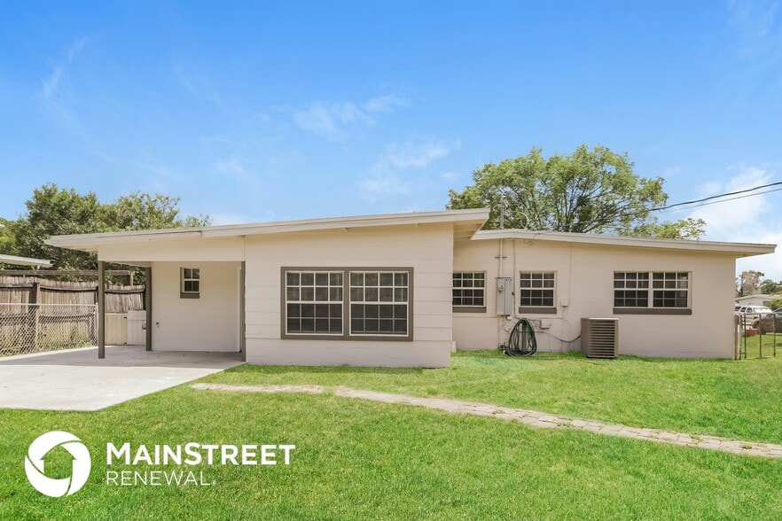 Building Photo - 451 E 6th St