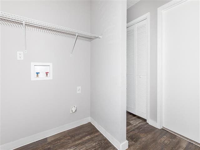Building Photo - Palm River Owner LLC
