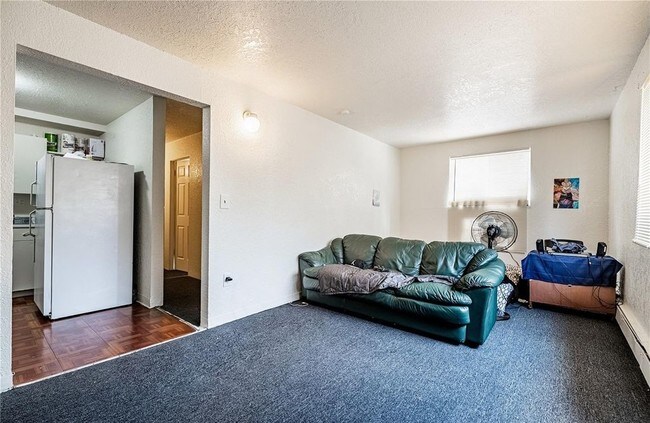 Floorplan - 1734 Paris St