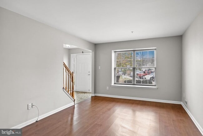 Building Photo - 1505 Beacon Hill Dr