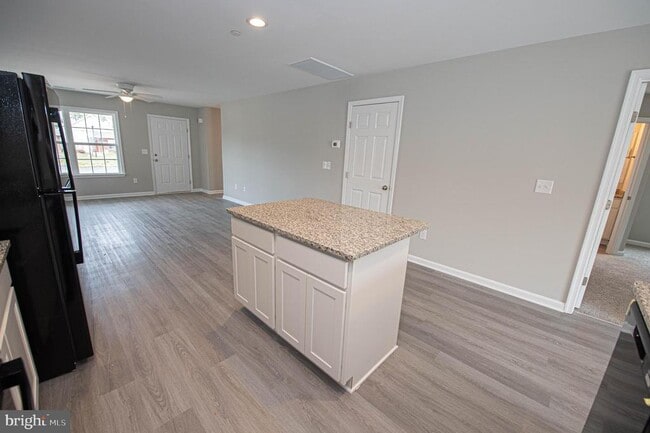 Building Photo - 239 Morgans Ct