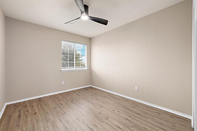 Building Photo - 4108 Whitecrest Cove