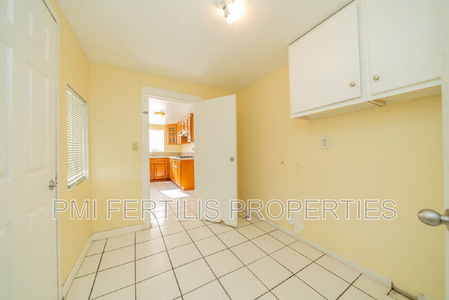 Building Photo - 7221 Olive St