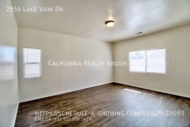 Building Photo - 2856 Lake View Dr