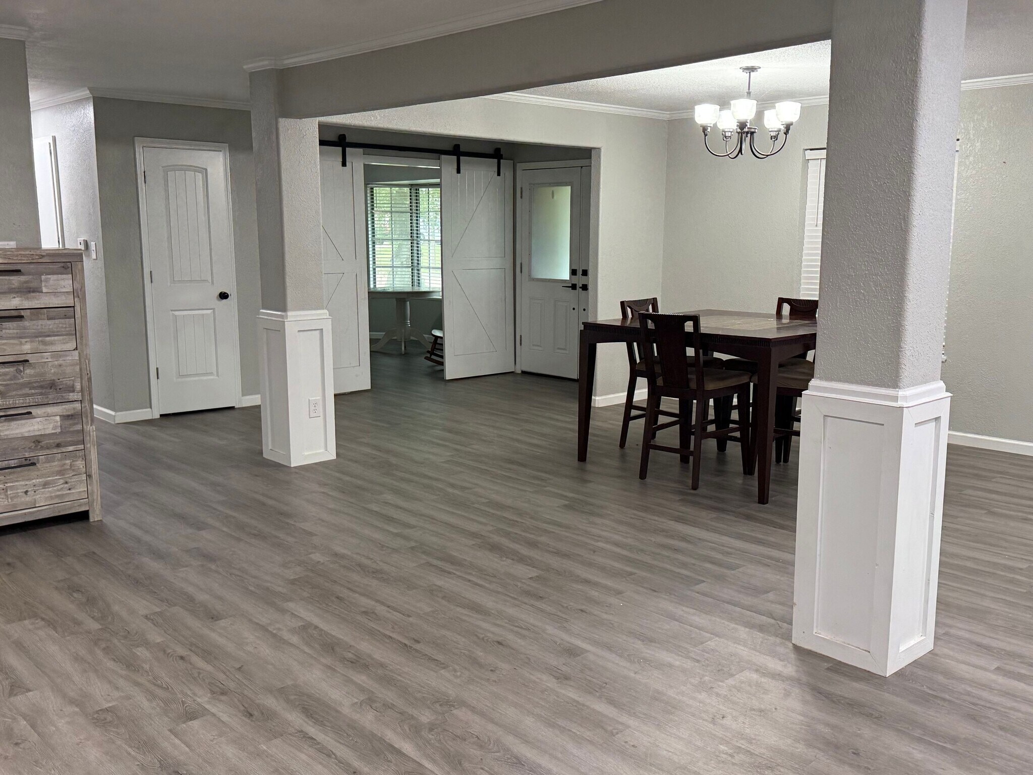 Building Photo - 4121 Willowoak Dr