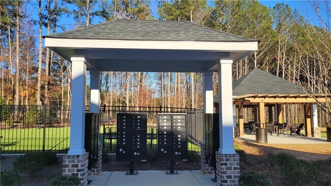 Building Photo - 5769 Tillman Way