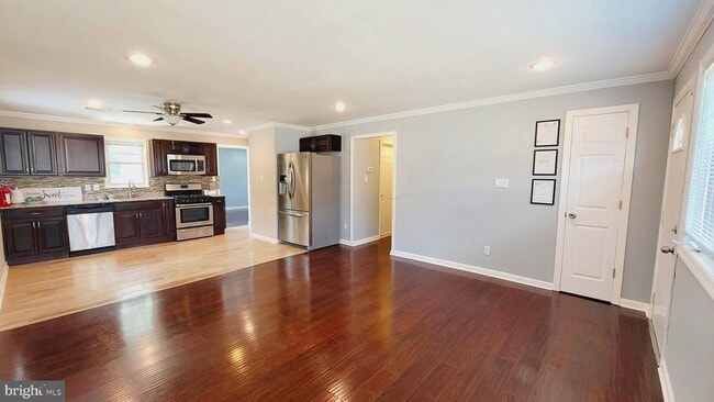 Building Photo - 79 Lanning St