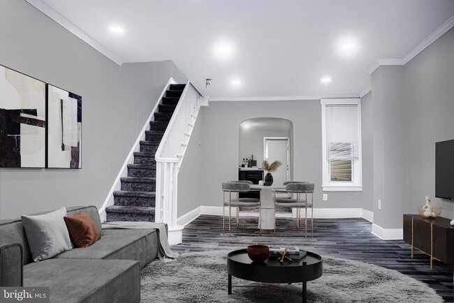 Building Photo - 2348 Moore St