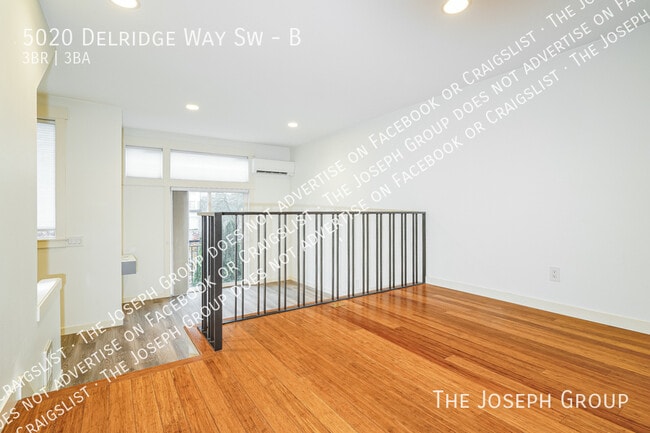 Building Photo - 5020 Delridge Wy SW