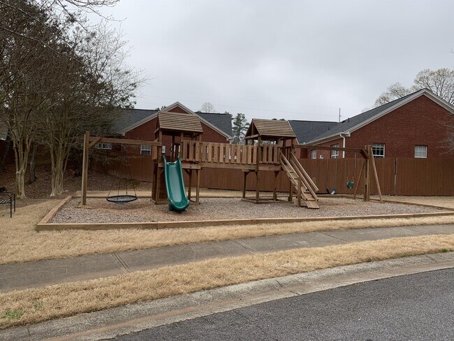 Building Photo - 331 Mirramont Ct