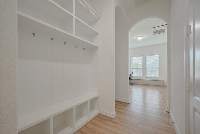 Building Photo - 6315 Nectar Grove Ct