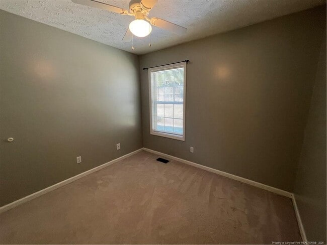 Building Photo - 333 Abbottswood Dr