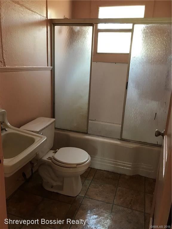 Building Photo - 2 br, 1 bath House - 2918 Midway St