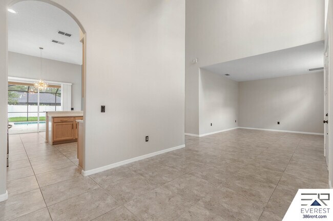 Building Photo - 60 Brigadoon Ln