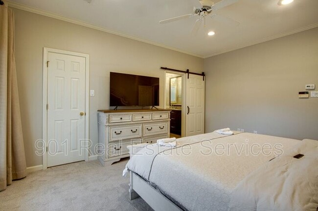 Building Photo - 1018 Harbor Bend Cir