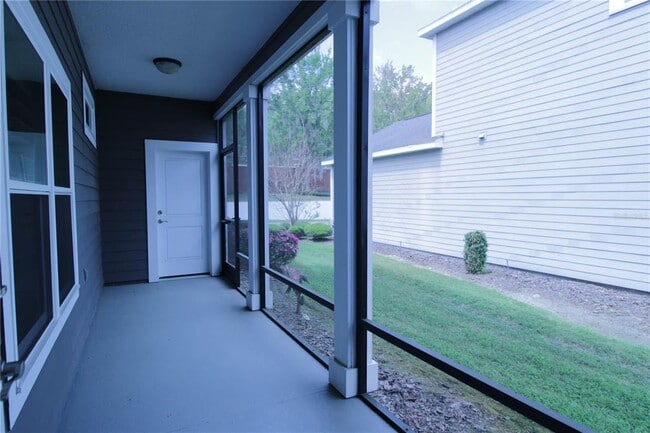 Building Photo - 3450 SW 74th Way